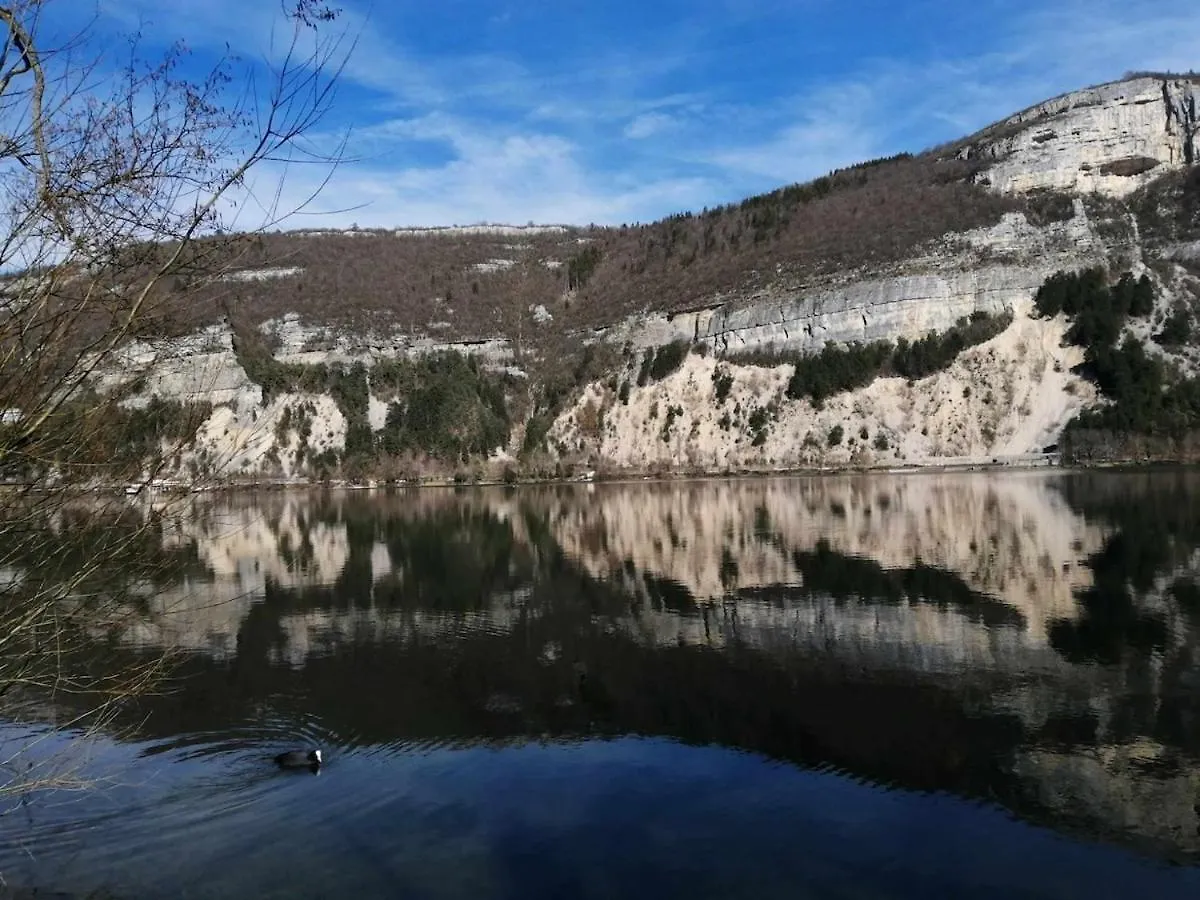 Вилла Sous Les Etoiles Du Bugey Tenay Франция
